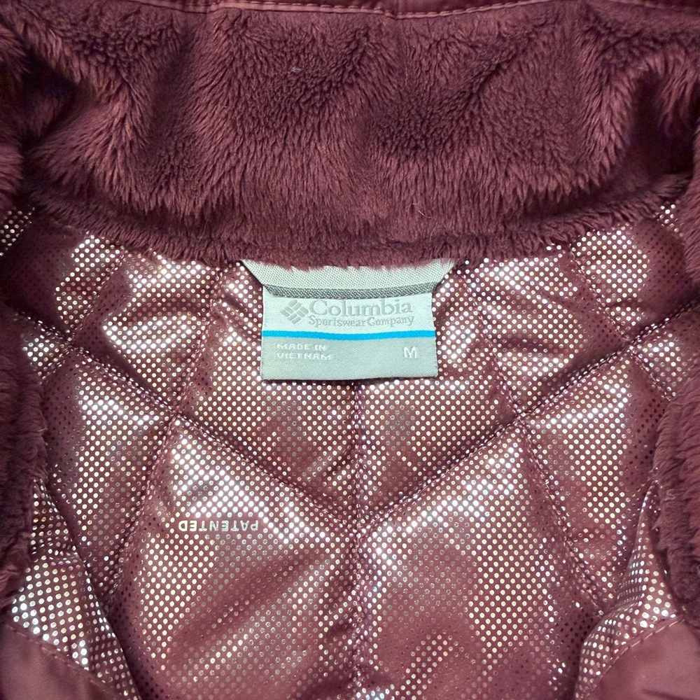 Columbia Women's Maroon Joy Peak II Vest - Picture 3 of 4